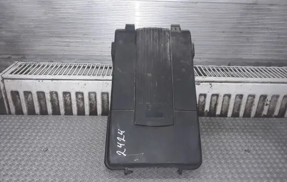Volkswagen Golf V Battery box tray cover/lid 
