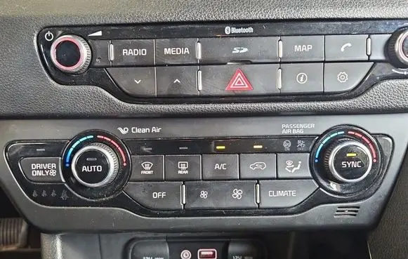KIA Niro Climate control/heater control trim 97250G5330 IMPRK1556045