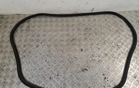 Toyota Auris 150 Loading door rubber seal (on body) 6788102080