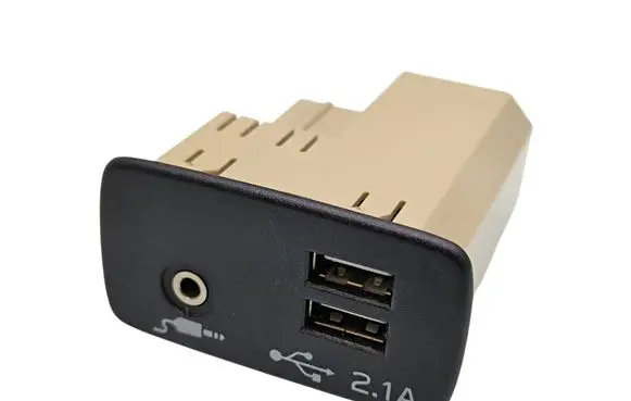 Subaru Forester SK USB socket connector 86257SJ131