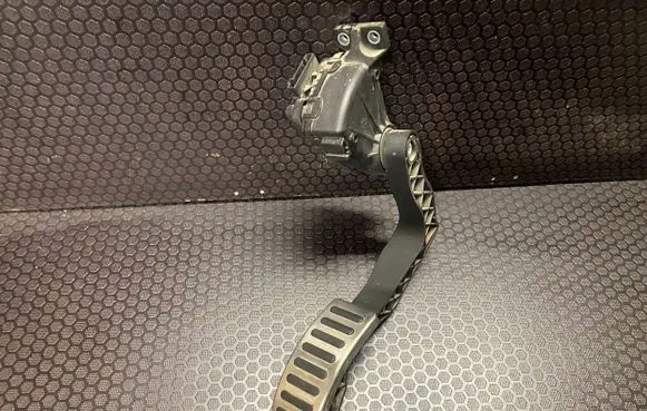 Volkswagen Phaeton Accelerator throttle pedal 3D1721503L