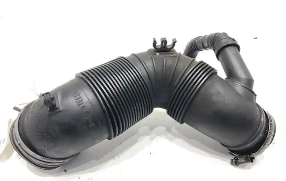 Skoda Superb B6 (3T) Air intake hose/pipe 3C0129654P