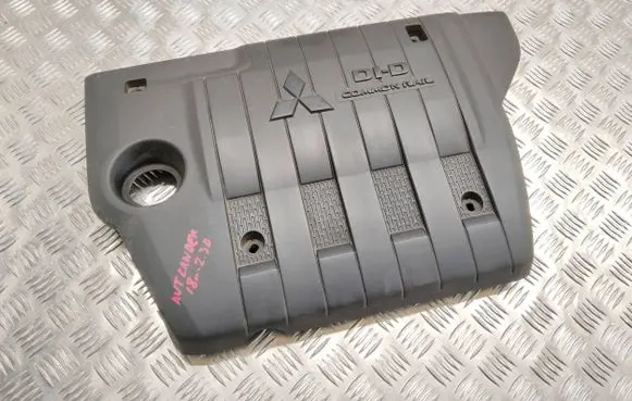 Mitsubishi Outlander Engine cover (trim) A317 B635