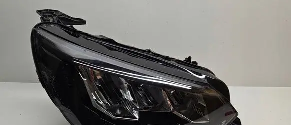 Peugeot 208 I Headlight/headlamp 9855524880 P118