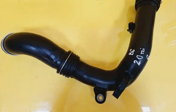 Volkswagen PASSAT B6 Intercooler hose/pipe 1K0145770D