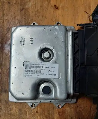 Lancia Ypsilon Engine control unit/module 51918331 D419BH18 9VHV32I8L