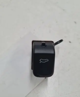 Audi A4 S4 B8 8K Tailgate opening switch 8K0959831A