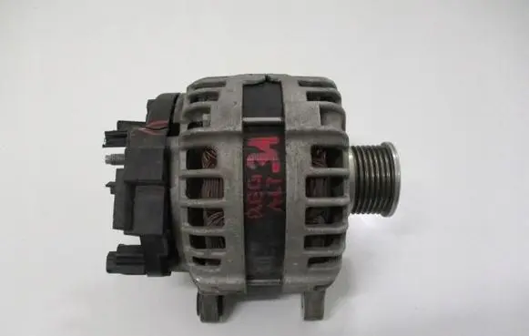 Renault Megane IV Generator/alternator 231004BE0B