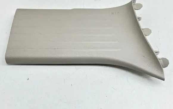 Chrysler Pacifica Rear sill trim cover 5SP26PD2AF 0067889