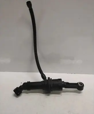 Renault Megane III Clutch master cylinder 306101185R