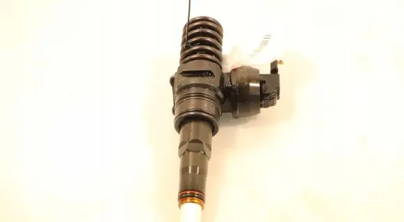 Skoda Octavia Mk2 (1Z) Fuel injector 0414720216