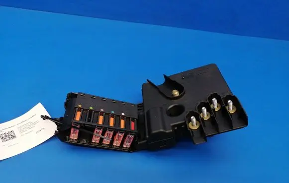Mercedes-Benz E W211 Fuse module a2115460641 013948371