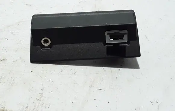 Volvo XC70 AUX in-socket connector 30657931