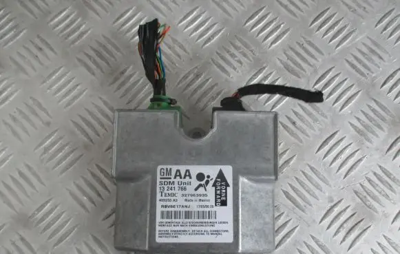 Opel Zafira B Airbag control unit/module 13241766