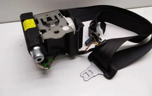 Volvo XC60 Middle seatbelt (rear) 071723020 34033924C BAMPT10597