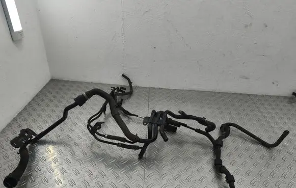 Seat Alhambra (Mk2) Engine coolant pipe/hose 04L121064AE 7N0122101T 04L121058H