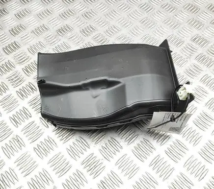 BMW X5 G05 Air intake duct part 7421700