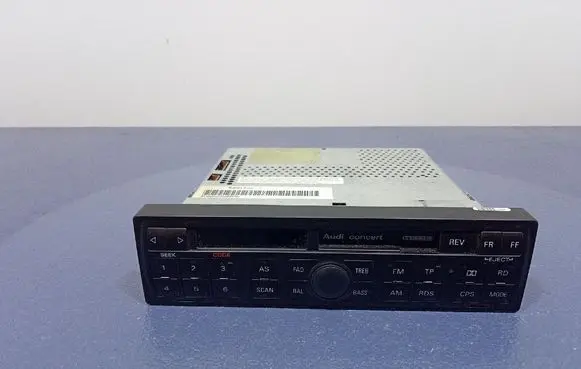 Radio/CD/DVD/GPS head unit