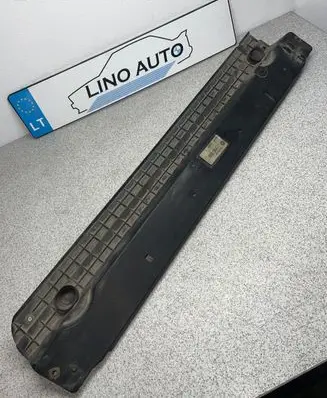 Radiator trim