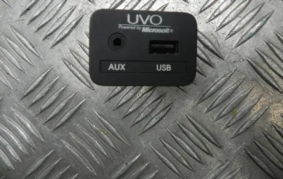 KIA Optima EUR ISO radio connector 961202T550 T8332