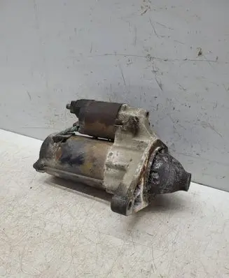 Toyota Yaris Starter motor 2810023030