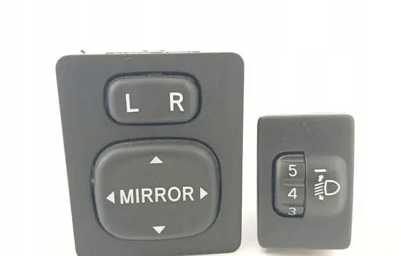 Toyota Yaris Wing mirror switch 841520D090