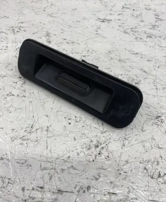Opel Zafira C Tailgate opening switch 13271375