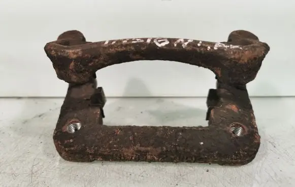 Opel Insignia A Brake caliper pad carrier rear 