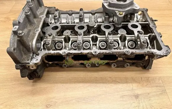 KIA Sorento Engine head 