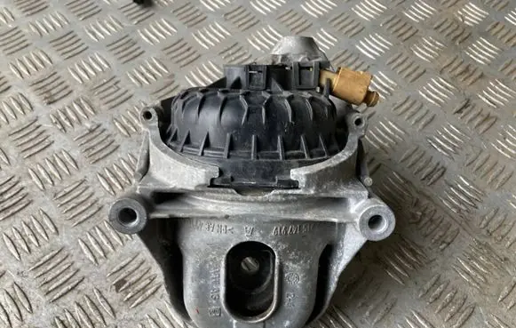 Audi S5 F5 Engine mount bracket