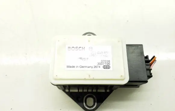 Nissan Qashqai ESP acceleration yaw rate sensor 47931JD00A