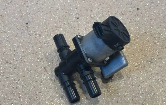 Hyundai Ioniq 5 Electric auxiliary coolant/water pump 375W3GI010