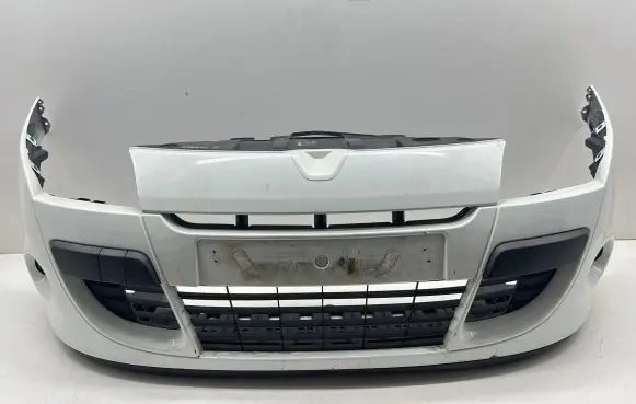 Renault Megane III Front bumper