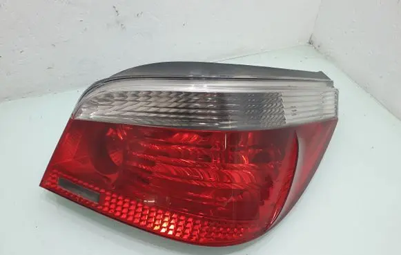 BMW 5 E60 E61 Rear/tail lights 6923306