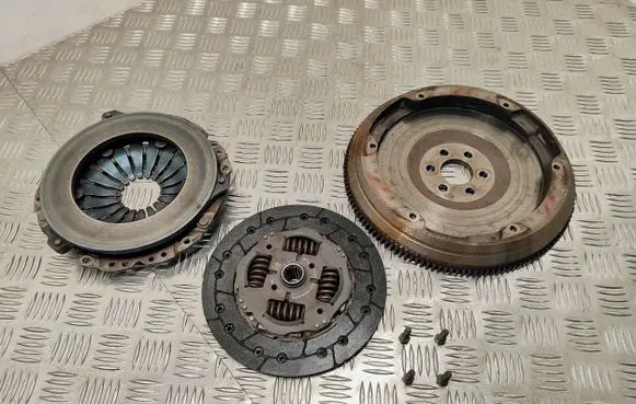 Opel Meriva B Clutch set kit 55587031 55562026 9223223