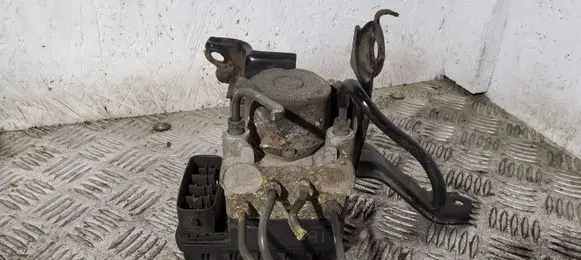 Toyota RAV 4 (XA20) ABS Pump 4451042080 8954142030 3380020020