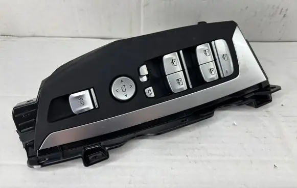 BMW X3 G01 Electric window control switch 6847099