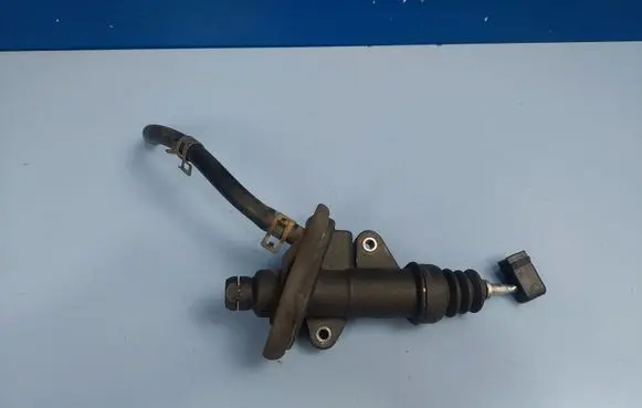 Clutch slave cylinder