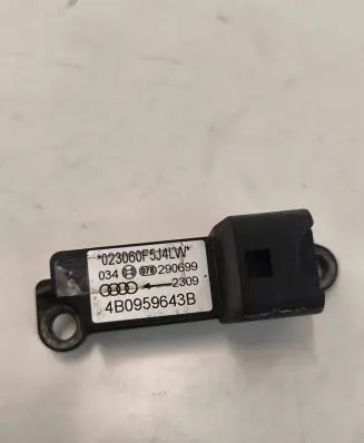Audi A6 S6 C5 4B Airbag deployment crash/impact sensor 4B0959643B 290699 023060F534LW