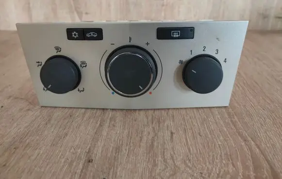 Opel Astra H Climate control unit 13269404