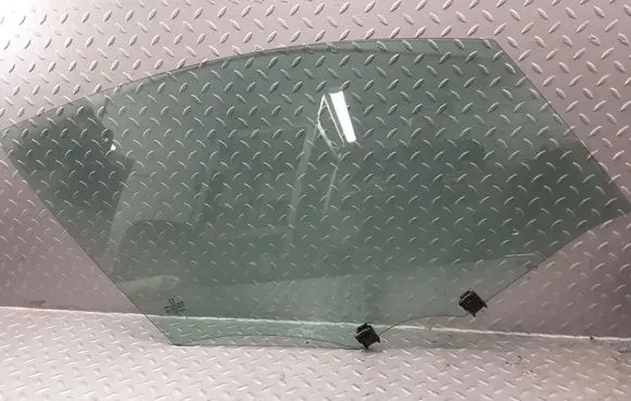 Peugeot 508 Front door window glass four-door 9202R4