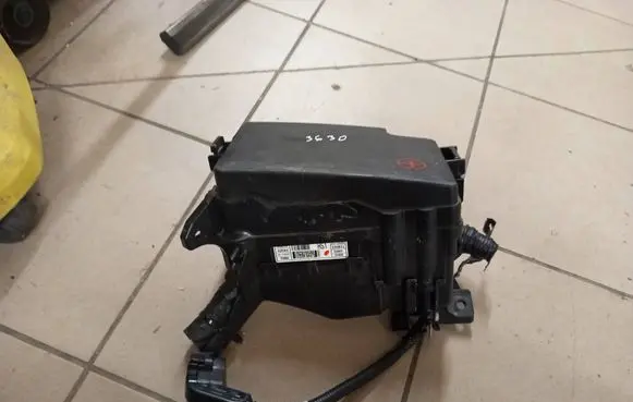 Hyundai Santa Fe Fuse box set 91211 G2543 YURA