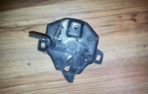 Hyundai Accent Engine bonnet/hood lock/catch