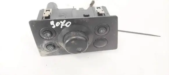 Opel Zafira B Light switch 13205863 LK04060130