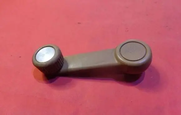 Mazda 323 Front door window winding handle 483754