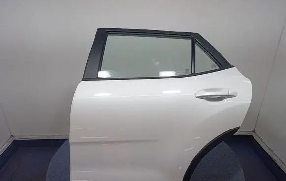 KIA Stonic Rear door 