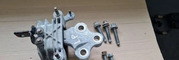 Chrysler Pacifica Engine mount bracket P68224742AD