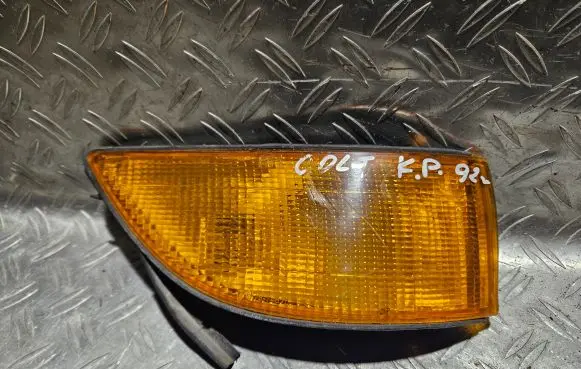 Mitsubishi Colt Front indicator light 181467B