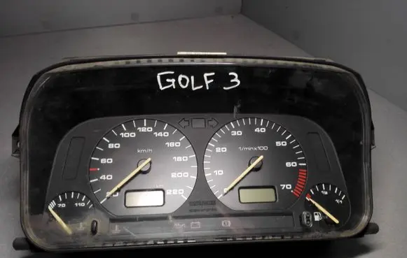 Volkswagen Golf III Speedometer (instrument cluster) 1h6919033E