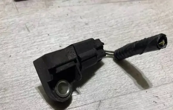 Ford Focus Airbag deployment crash/impact sensor fr3114b006aa